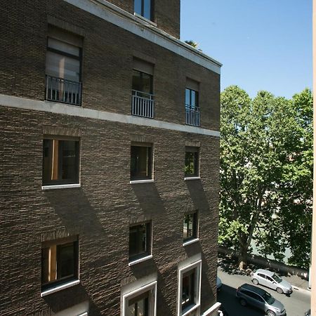 Private Room In Roma Centro Storico Exterior photo