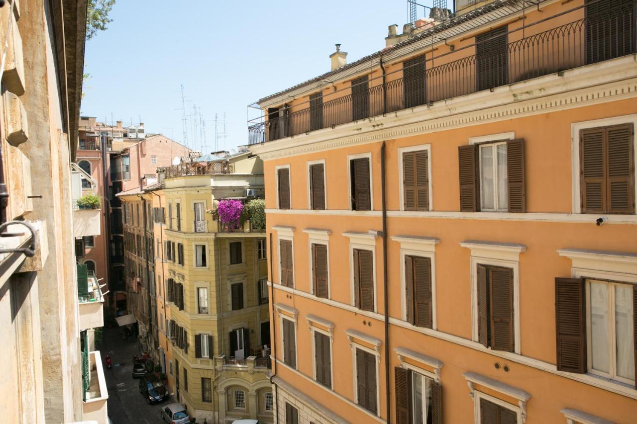Private Room In Roma Centro Storico Exterior photo
